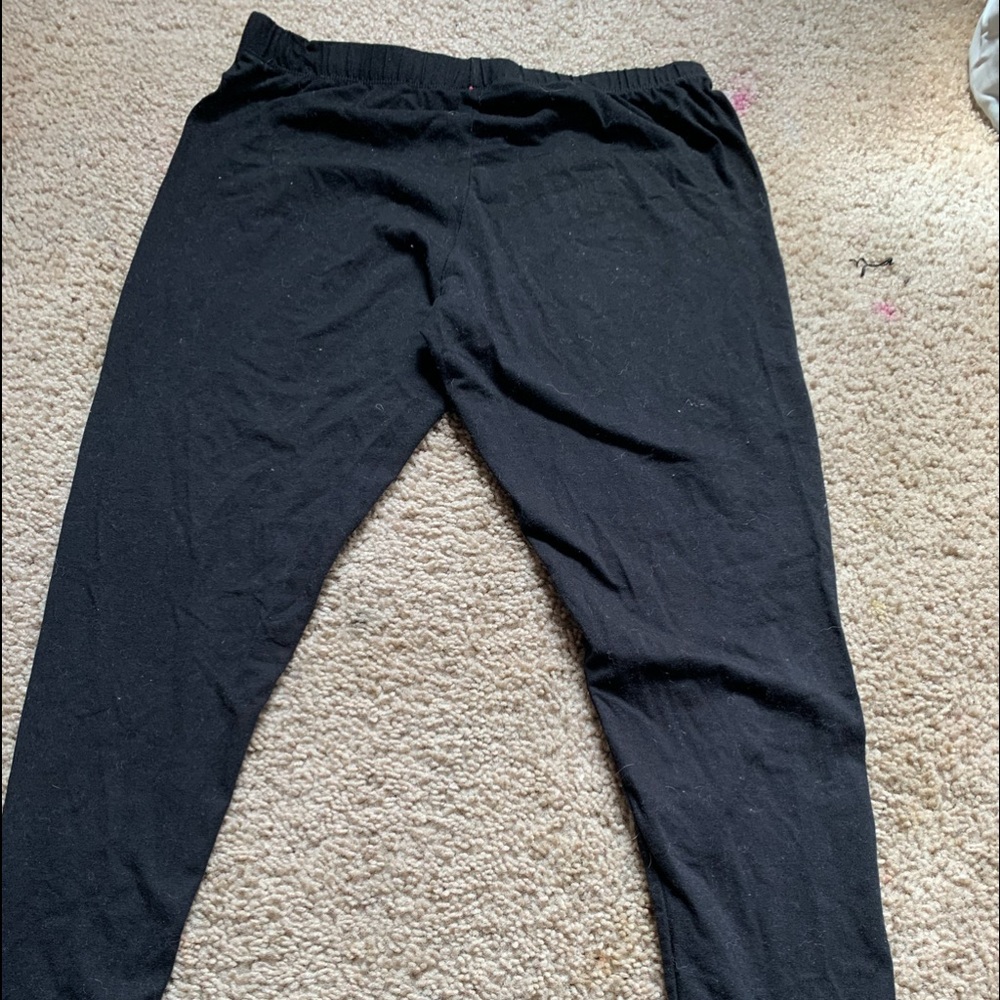 Black leggings
